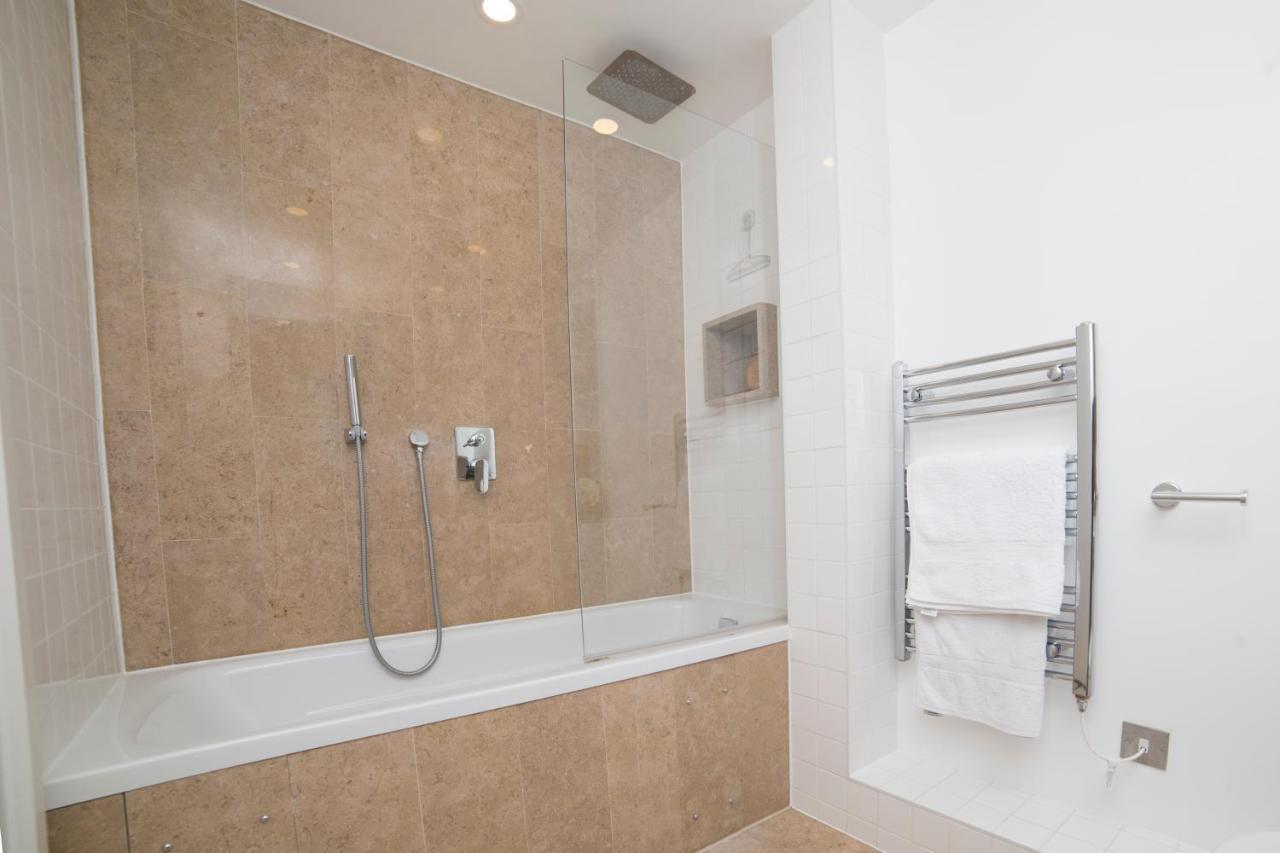 Premier 3 Bed Lux Apartment - Sleeps 8 London Eksteriør bilde