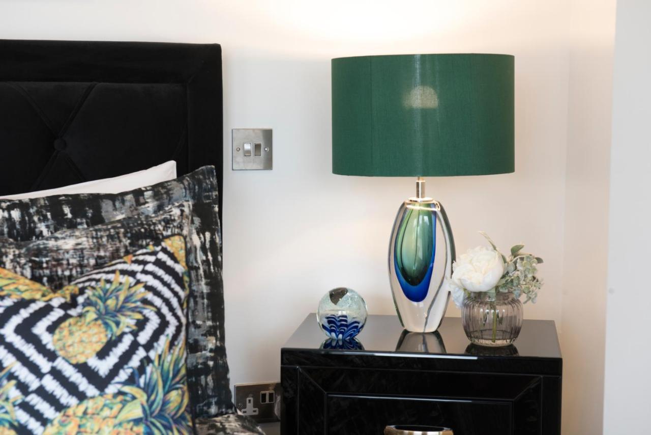 Premier 3 Bed Lux Apartment - Sleeps 8 London Eksteriør bilde